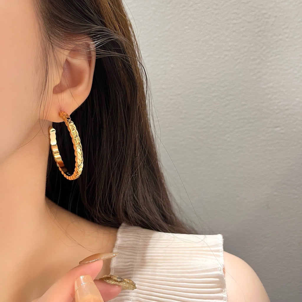 Chanel Crush Hoop Earrings