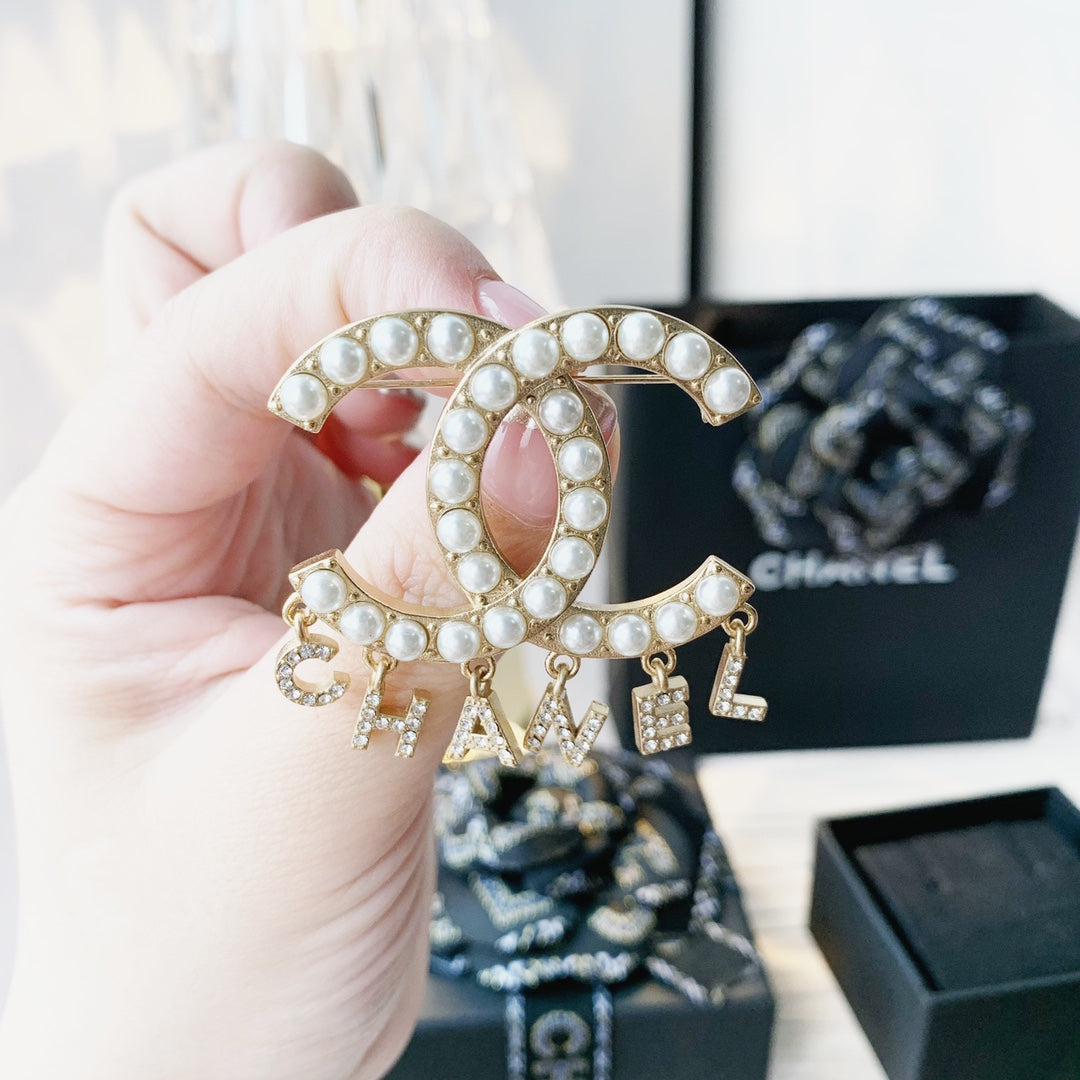 Chanel Brooch 156611