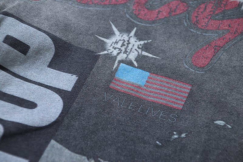 VALE USA King of Pop Graphic T-Shirt — detail