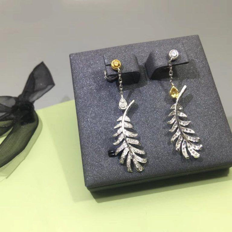Chanel Plume de Earrings Silver Diamond